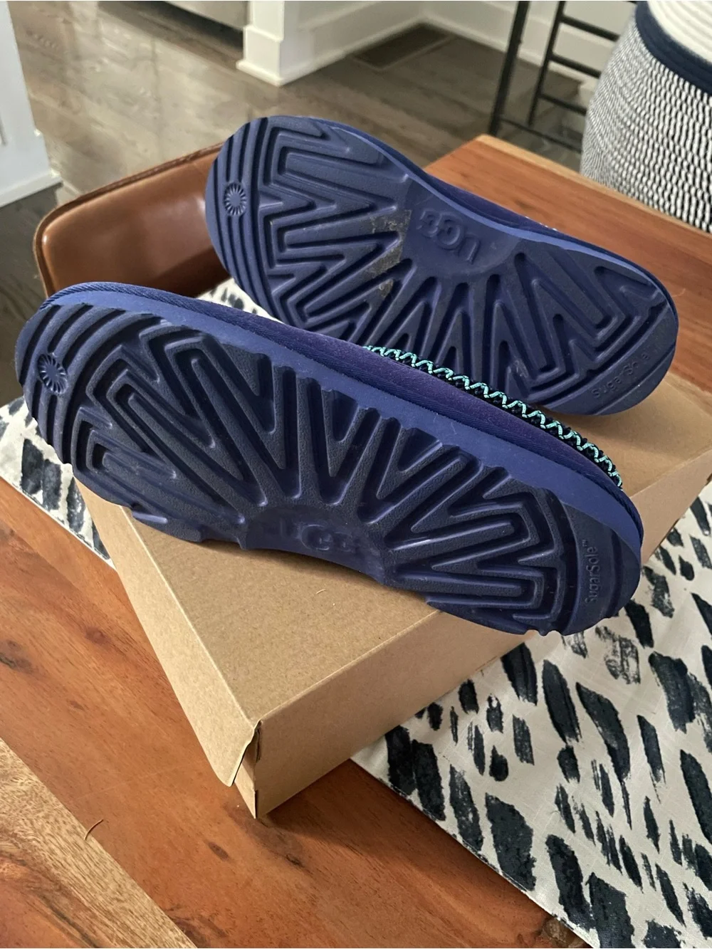 UGG Big Kids Tasman Naval Blue Slipper